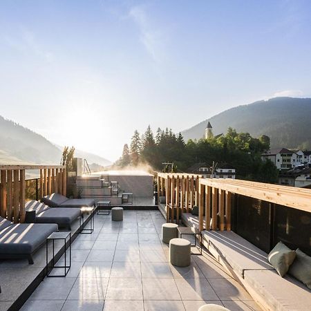 Hotel Löwe Innichen Buitenkant foto
