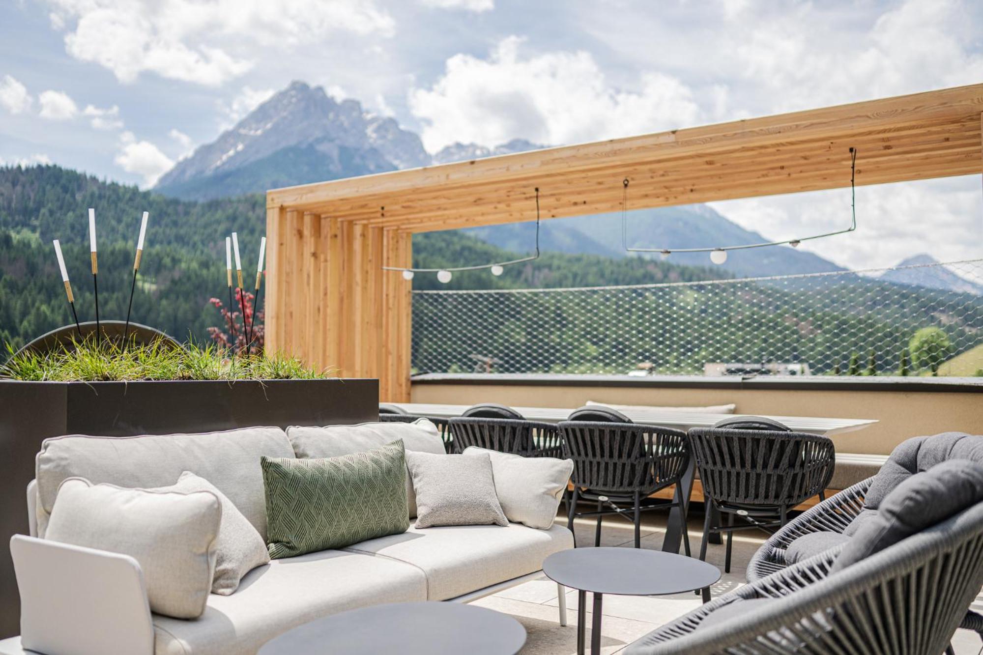 Hotel Löwe Innichen Buitenkant foto